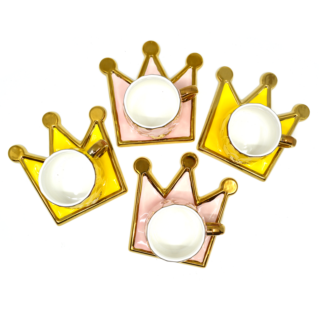 Set of crown mugs